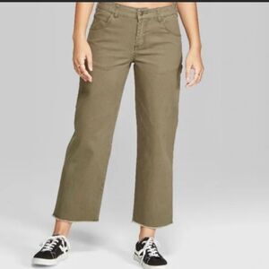 Wild Fable Tan Cargo Pants-100% Cotton-size 4 cropped carpenter pants